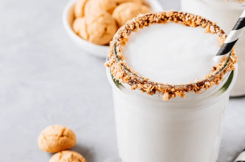 Eddie Rockets Vanilla Milkshakes